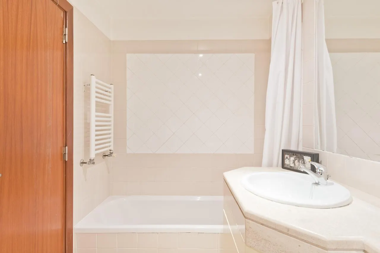 Bmyguest - Central Garage Apartment Lisboa